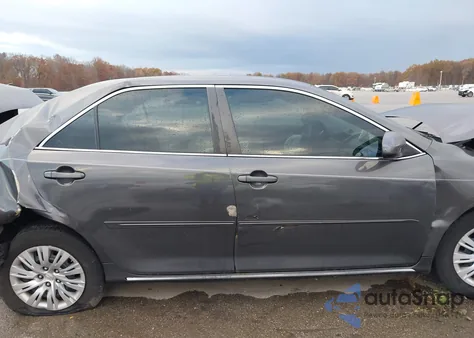 2012 Toyota Camry Le z USA, uszkodzony, nr VIN 4T4BF1FK4CR214980